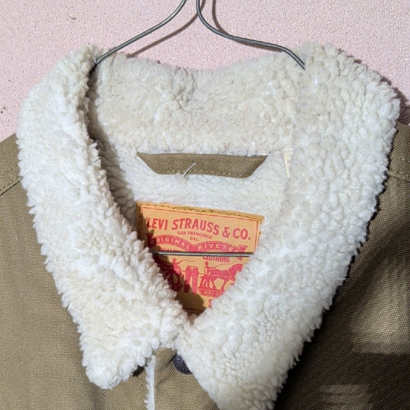 Levi's Men's Olive Sherpa Collar Jacket - Picture 3 of 8